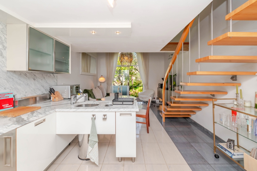 1 Bedroom Property for Sale in Gardens Western Cape
